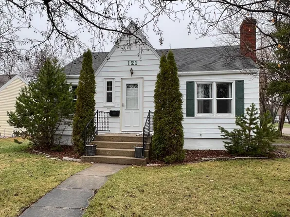 121 Merriam Ave N, Thief River Falls, MN 56701