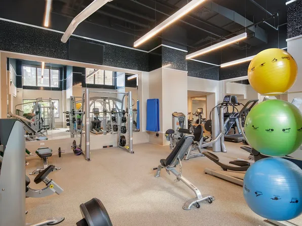 360 West 43rd Street image 18 of 26