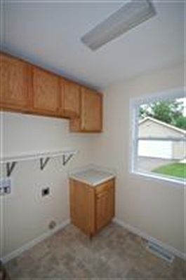 1411 Wisconsin laundry