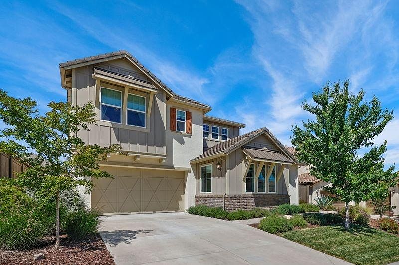 1st image of 704 Gentle Breeze Way