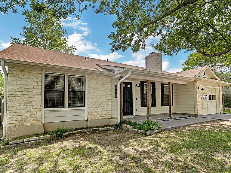 1801 Verbena Way — Photo 3