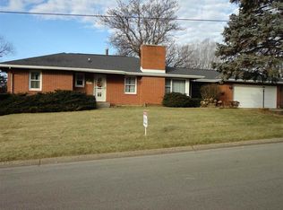 1525 Born Ave, Dubuque, IA 52001