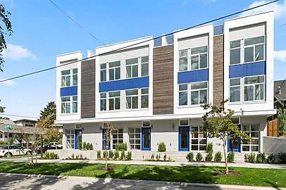2 bed, 2.5 bath, 1026 sqft, $2,995 — Photo 3