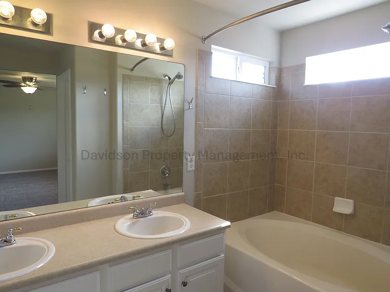 1791 Riverwalk Pkwy — Photo 14