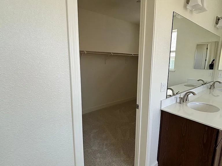 477 Trillium Ct — Photo 11