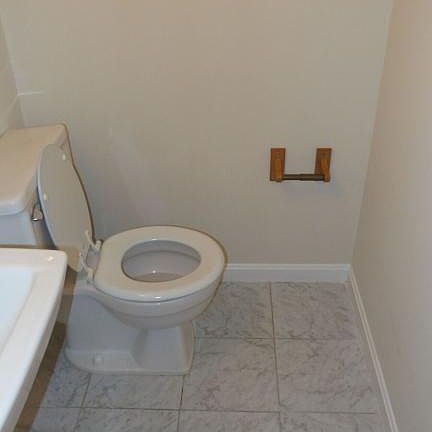 3rd image of 6409 Birchleigh Cir
