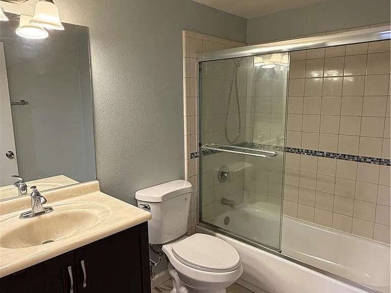 625 E Del Mar Blvd #208 — Photo 12
