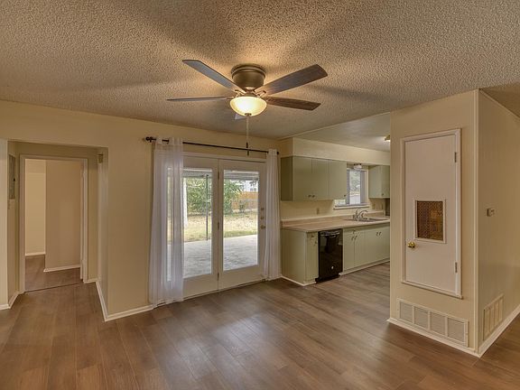 5th image of 9807 Wahada Ave