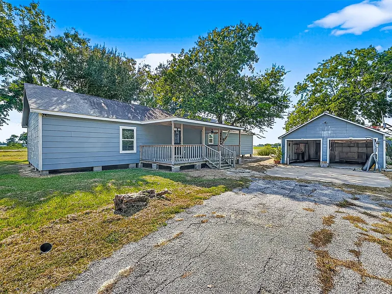 6434 Boothline Rd — Photo 2