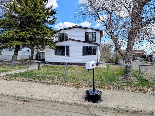 426 Choteau St, Shelby, MT 59474
