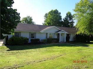 18 Canton Blue Springs Rd, Cadiz, KY 42211