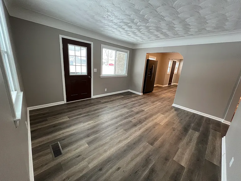 10919 4th St NE — Photo 5