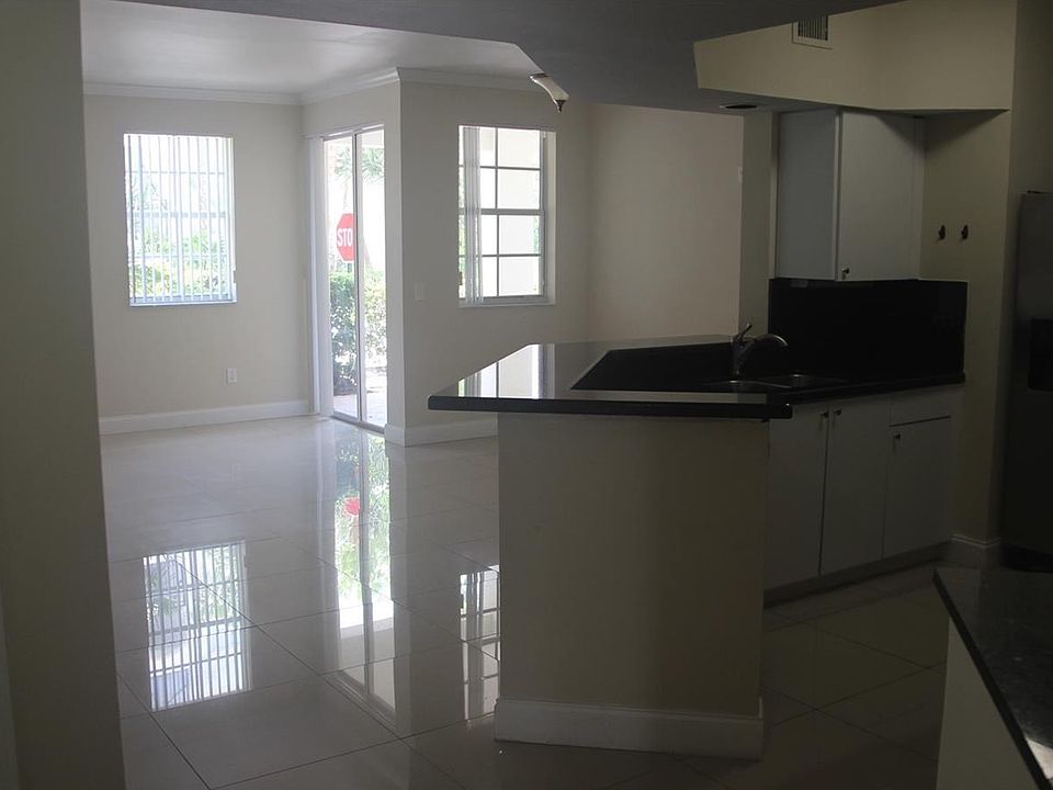 1st image of 3245 NE 184th St #10009