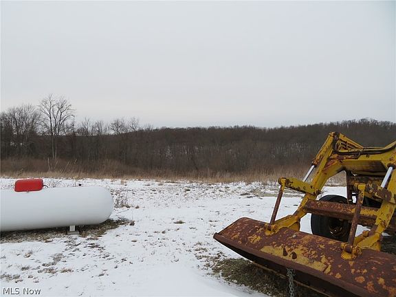 3rd image of 4135 Avon Rd NE