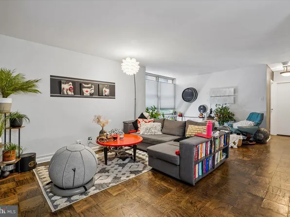 1260 21st St NW APT 111, Washington, DC 20036