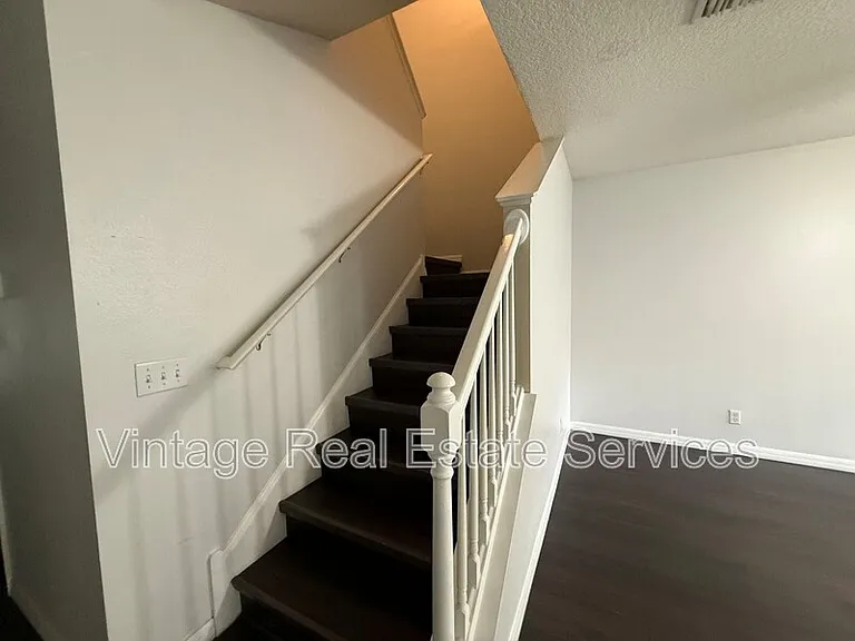 254 Castlekeeper Pl — Photo 8
