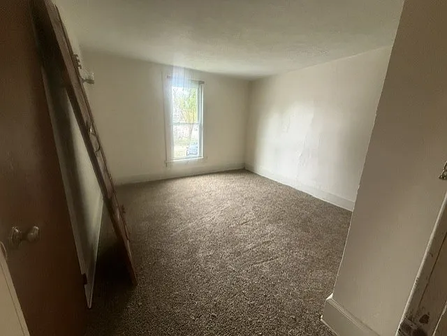 3 bed, 1053 sqft, $1,350 — Photo 4