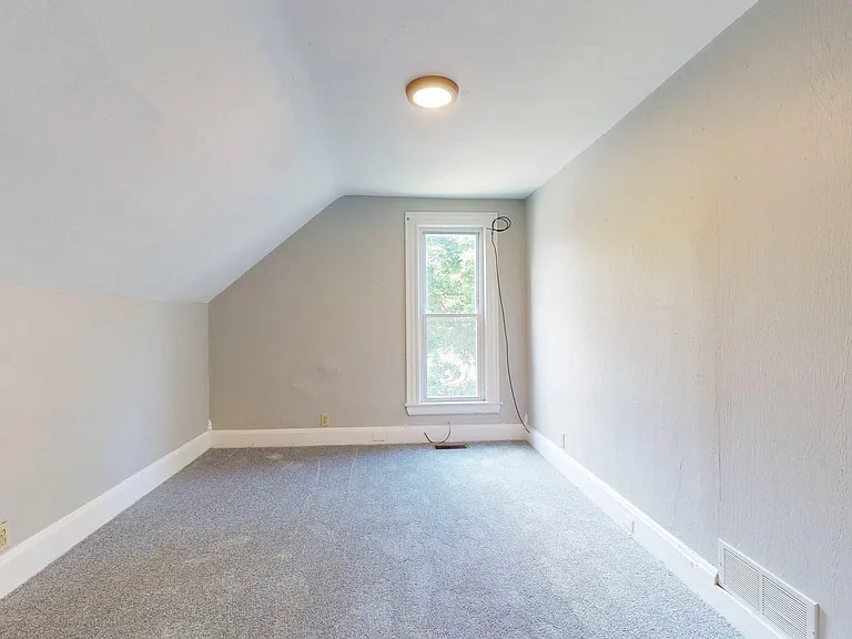 2053 W 95th St — Photo 70