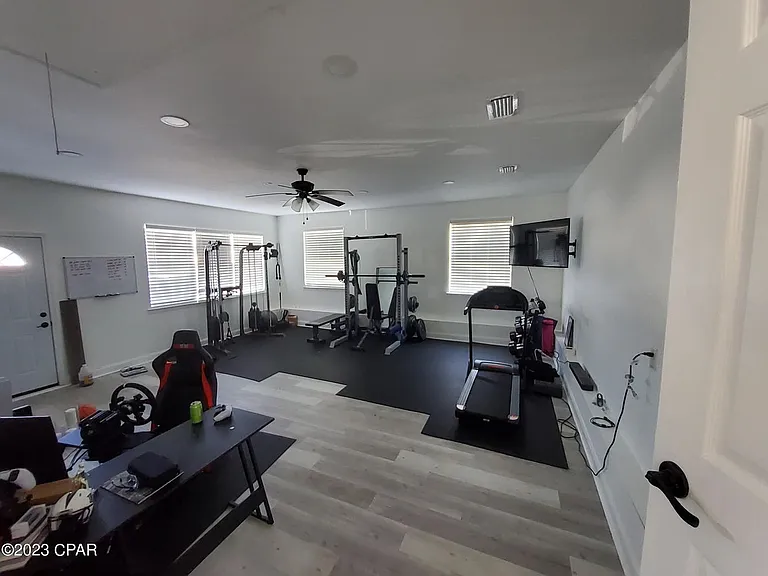 4339 Pine Tree Ln — Photo 8