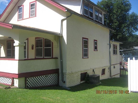 3rd image of 2616 Buehler Ave