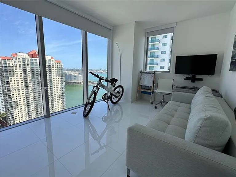 1300 Brickell Bay Dr #3206 — Photo 23