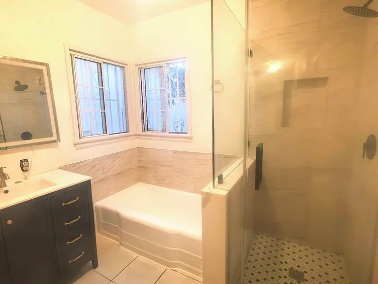 4809 Fiesta Ave — Photo 5