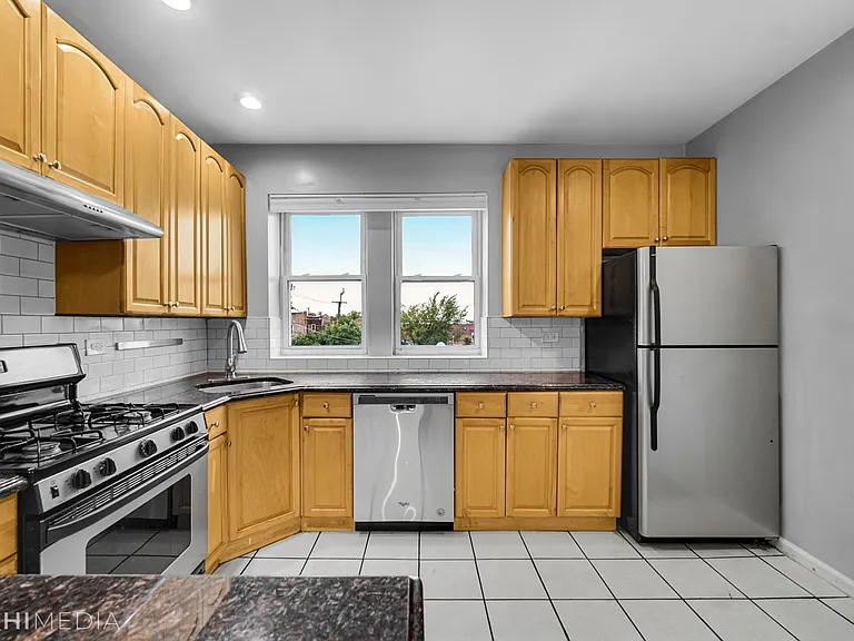 4006 W Nelson St — Photo 10