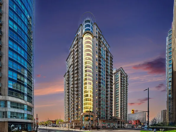 234 Rideau St #1304A, Ottawa, ON K1N 0A9