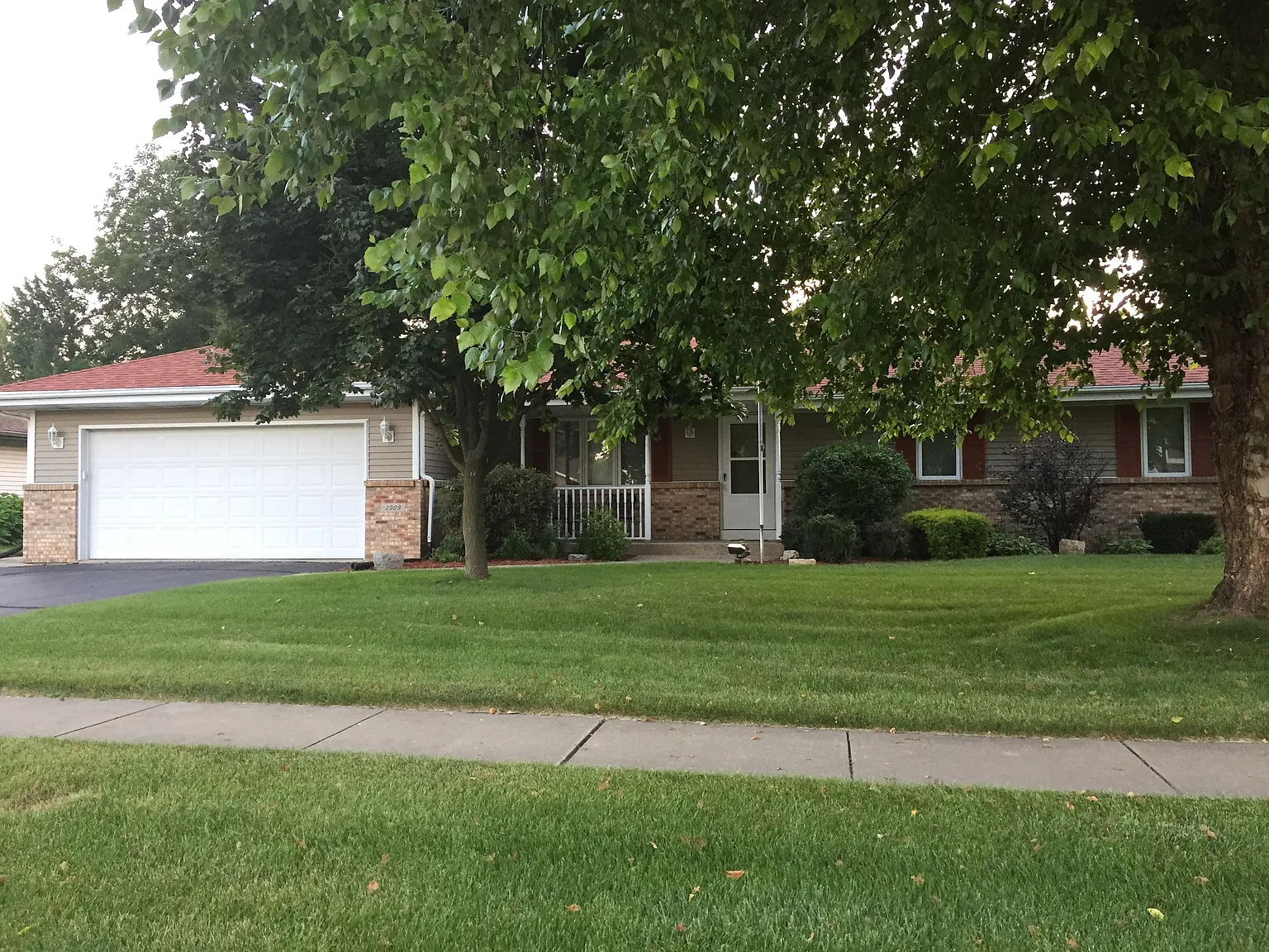 2909 Swanson Pkwy photo 1