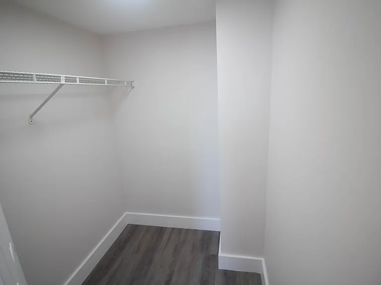 223 SE 11th Ave #223 — Photo 13