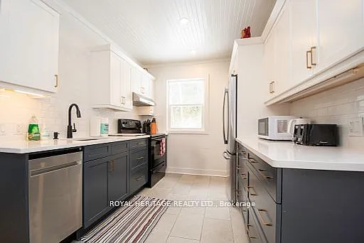 1074 Lakehurst Rd — Photo 15