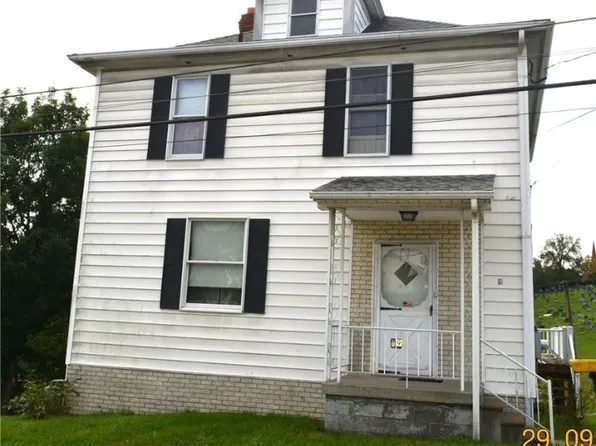 19 E Main St, New Salem, PA 15468