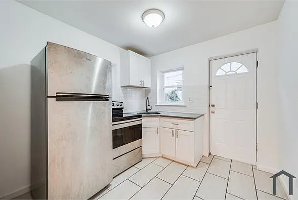 4614 Josephine St — Photo 21