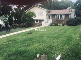 1423 Cherry St, Scranton, PA 18505