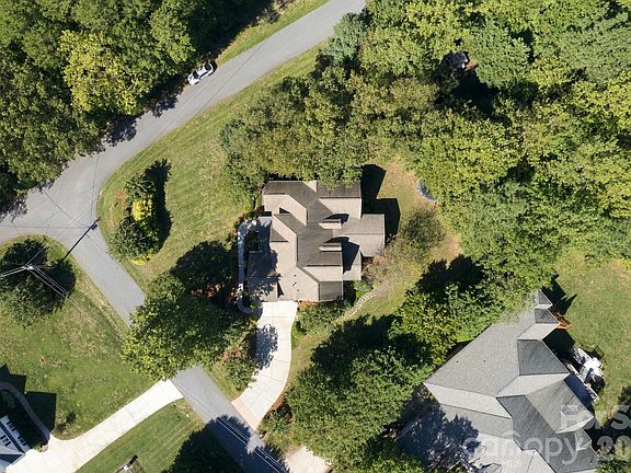 2nd image of 7481 Brotherton Rd