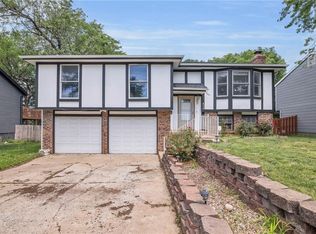 838 E 125th Ter, Olathe, KS 66061