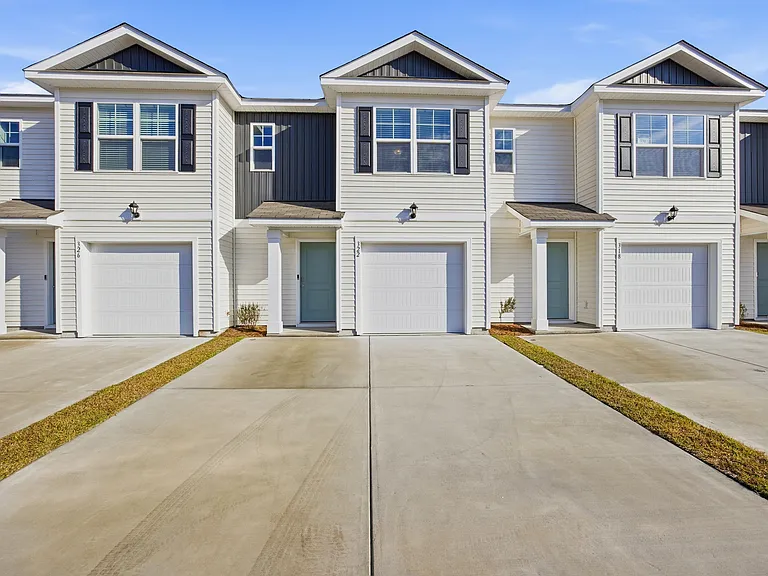 604 Golden Resin Rd — Photo 1