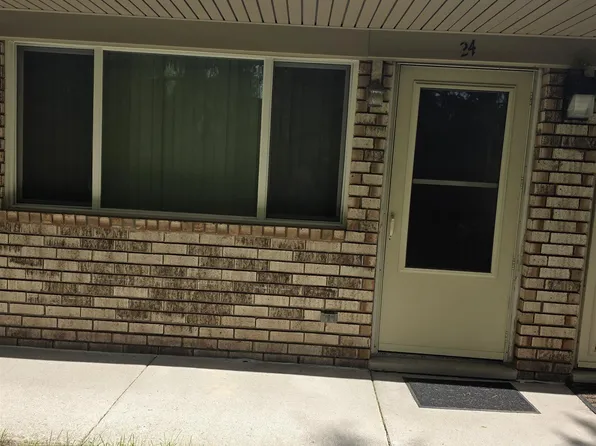 16034 Holz Dr, Southgate, MI 48195