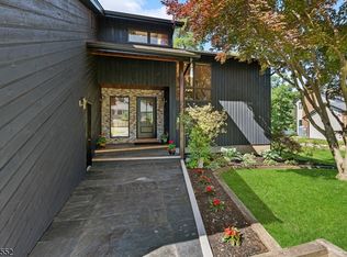 177 High Crest Dr, West Milford, NJ 07480