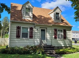 1600 10th St, Charleston, IL 61920