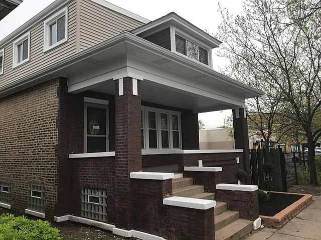 7843 S Eberhart Ave photo 1