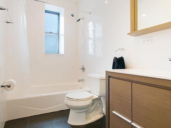 5th image of 390 Eastern Pkwy APT 5F