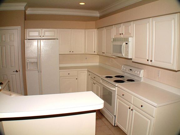 5th image of 1173 Treymour Way