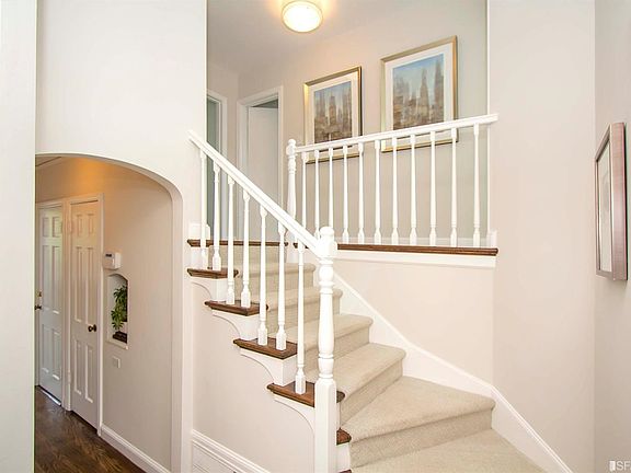 3rd image of 234 Denslowe Dr