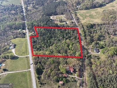 5th image of 3065 Sycamore Rd