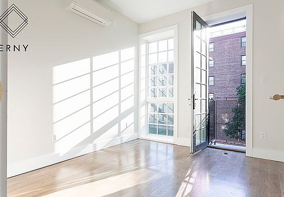 4th image of 543 Marcy Ave Front 2