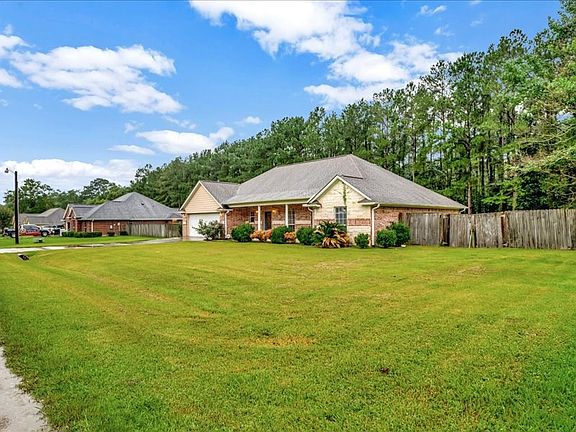 5th image of 182 Creekwood Dr
