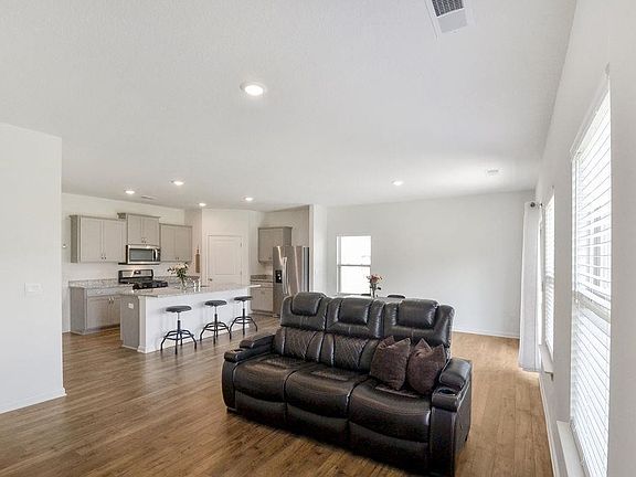 2nd image of 50 Frances Ln