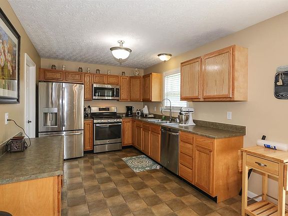 5th image of 5111 Hill Springs Ct