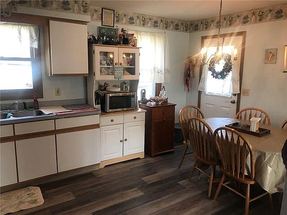 4th image of 11268 Miller Dr